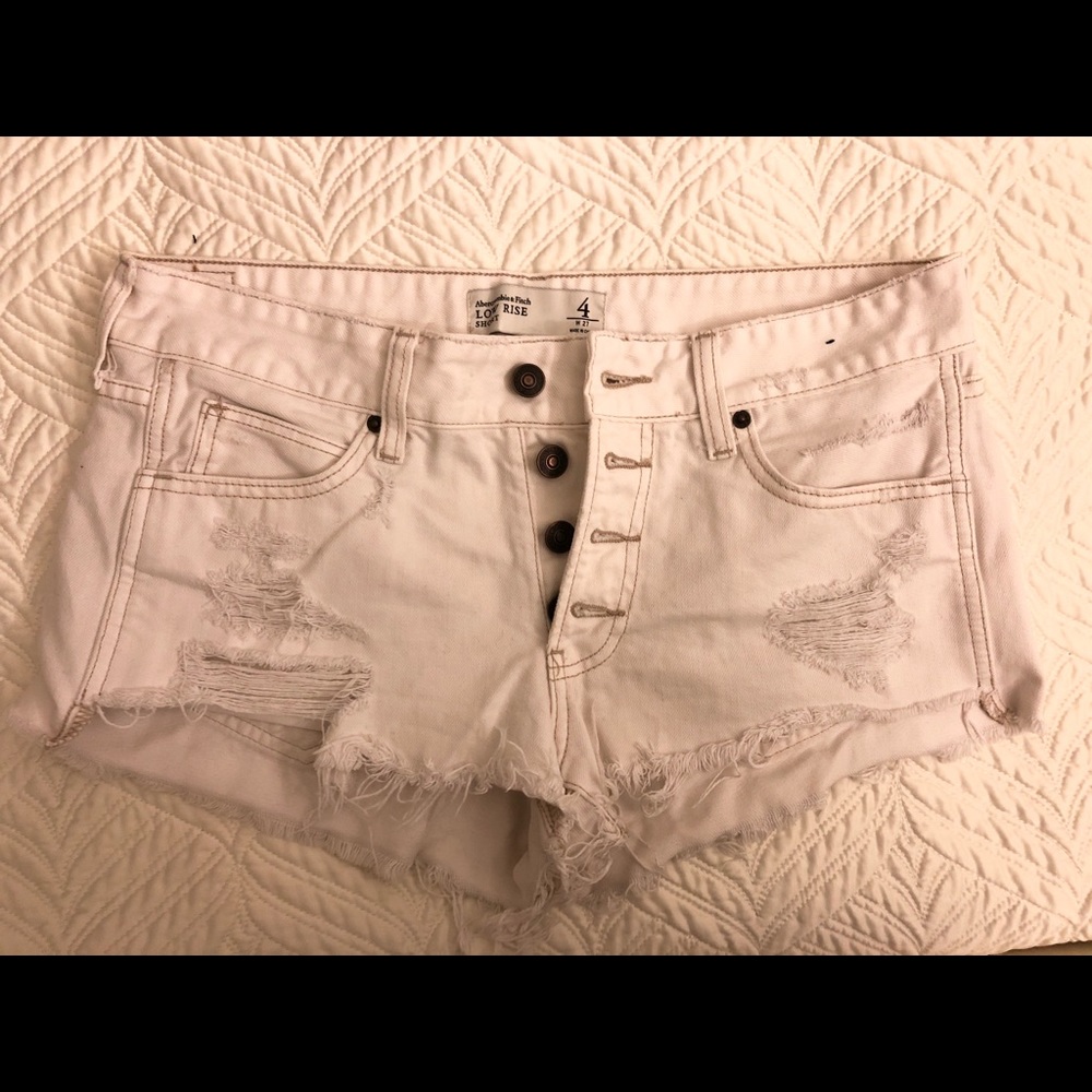 White Abercrombie & Fitch destroyed shorts